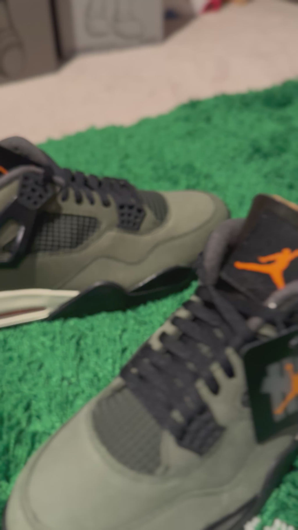 Air Jordan 4 Undefeated Size 12