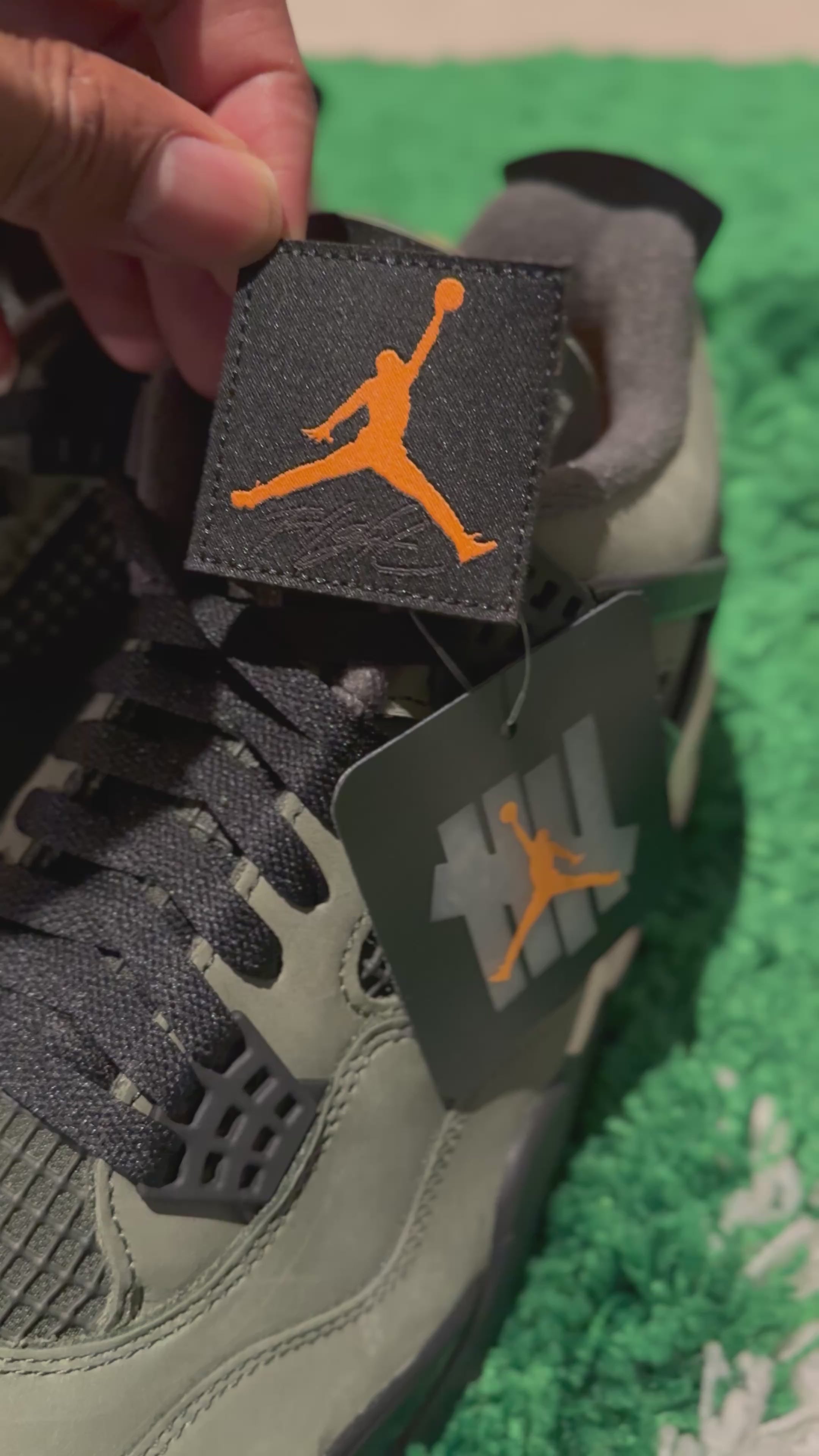 Air Jordan 4 Undefeated Size 12
