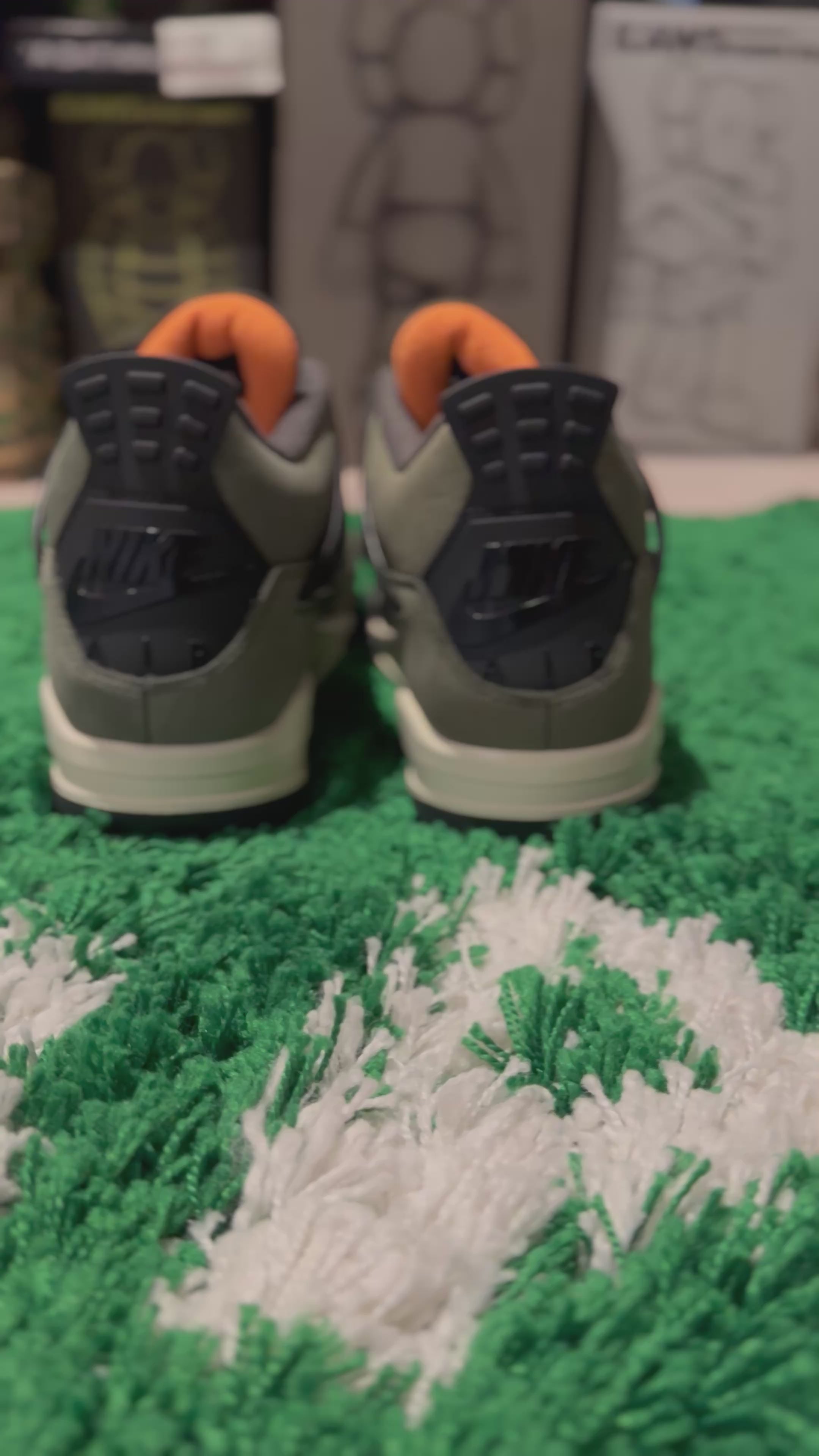 Air Jordan 4 Undefeated Size 12